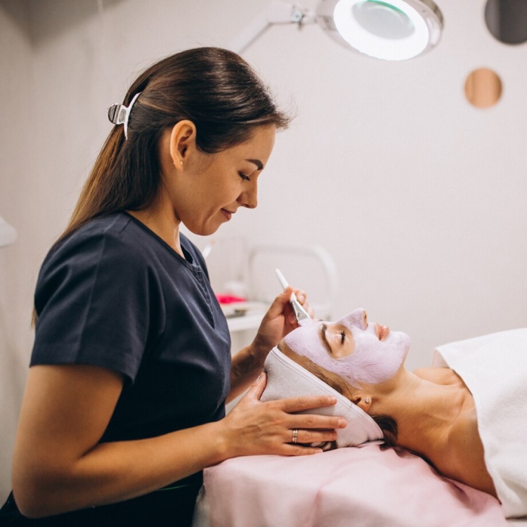 Beautysalon en wellness hero afb